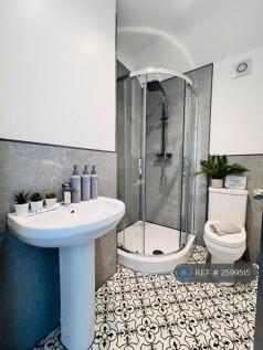 Ensuite For Bedroom 6