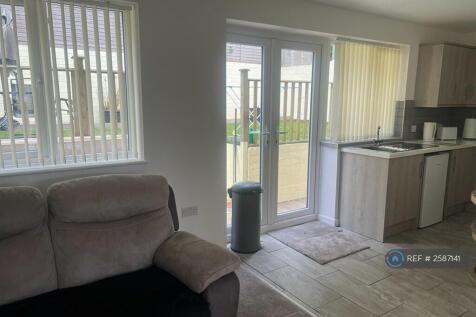 Kitchen &amp; Dining Room