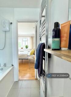 Bedroom 6 (En Suite)