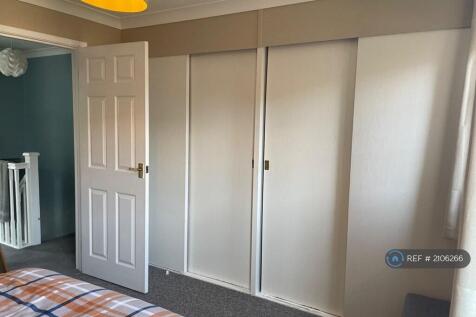 Double Bedroom 1 At Rear 
