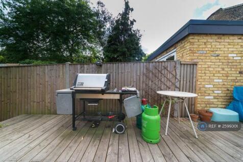 Decking &amp; Back Garden