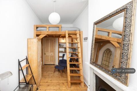 Bed2 - Mezzanine King Bed With Library Underneath