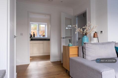 Lounge Into Kitchen