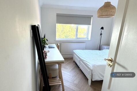 Main Bedroom 