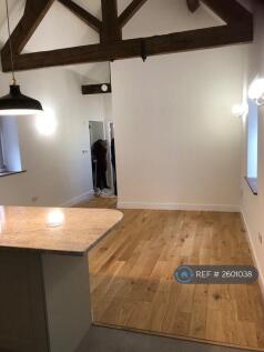 Sitting/Dining Area