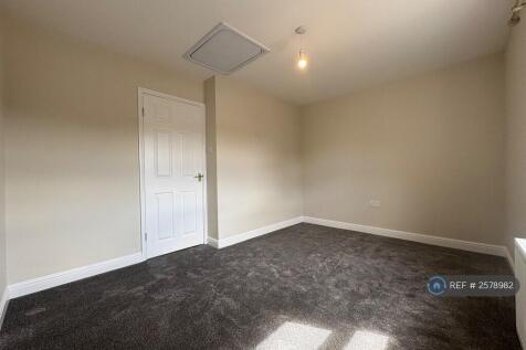Master Double Bedroom 