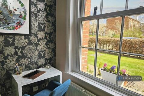 Living Room With Space For a Desk For Homeworking
