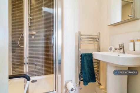 Ensuite To Bedroom 1