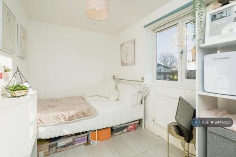 Front Bedroom 2