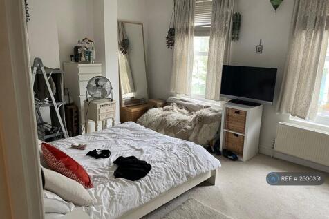 1st Floor Bedroom 