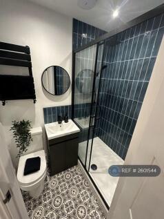 Room 3 En-Suite