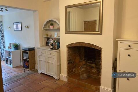 Middle Room