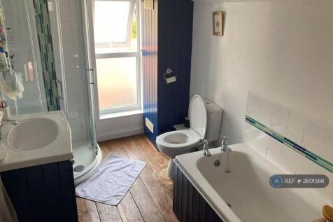 Upstairs Bathroom