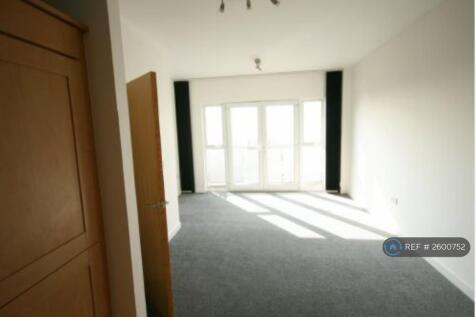 Lounge/Dining Area