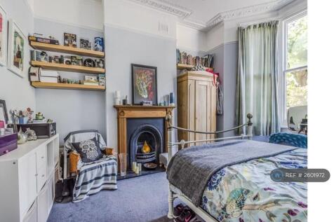 Double Bedroom 1