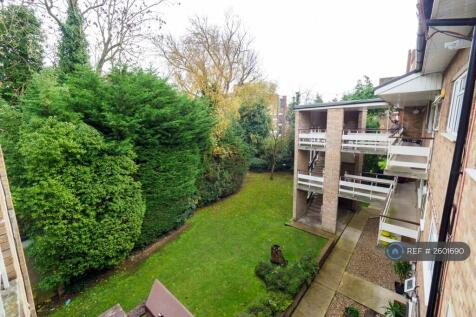 Garden View From Flat Entrance