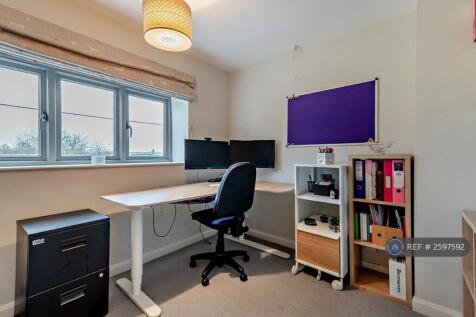 Office 2 / Bed 6
