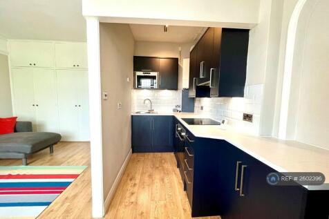 Kitchen/Reception