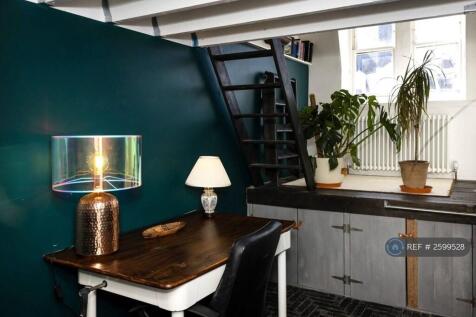 Office / Mezzanine