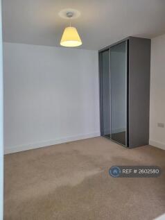Bedroom Wardrobe 