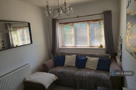 Snug/Dining Room