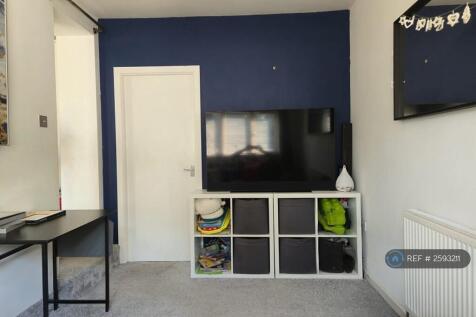 Snug/Dining Room