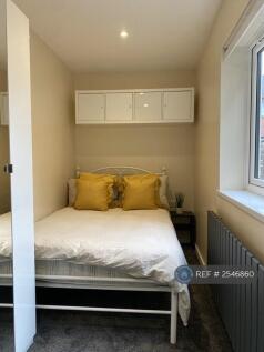 Bedroom 2 (Ground Floor)