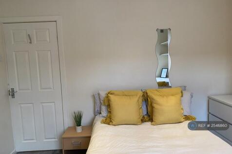 Bedroom 3 (1st Floor)
