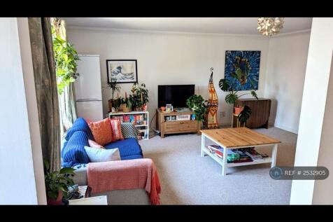 Versatile Living Room (View From Kitchen)