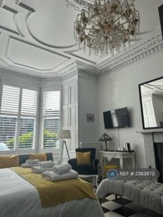 Double £990/Month
