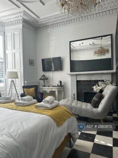 Double £990/Month