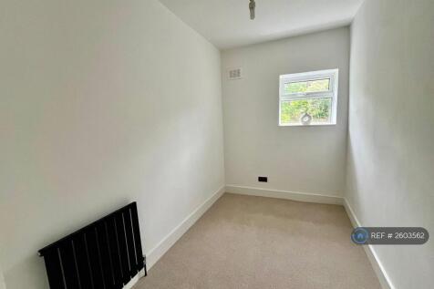 Bedroom 3 - Single / Office