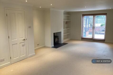 Sitting/Dinning Room