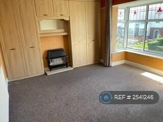 Master Bedroom Fitted Wardrobes
