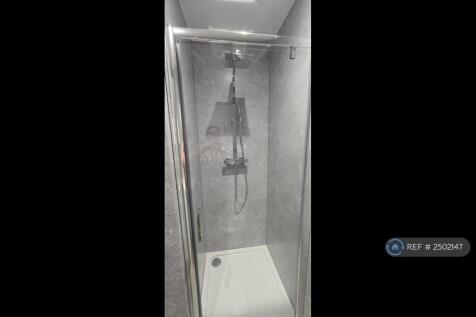 Bedroom 2 Ensuite