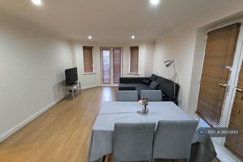 Lounge/Dinning From Different Angle