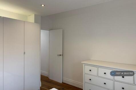 Main Bedroom Storage
