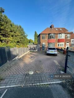 Drive And Front Of House 