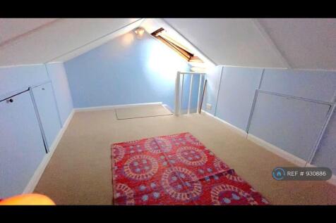 Third / &#39;Bonus&#39; Attic Room