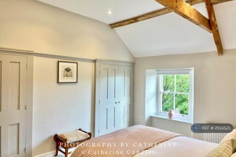 Bedroom 1 (King Double)