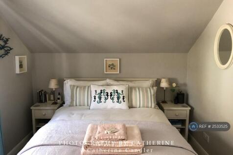 Bedroom 2 (King Double With Small Shower Area)