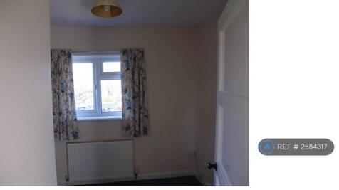Front Single Bedroom