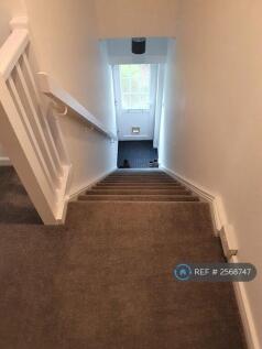 Entrance/Stairs