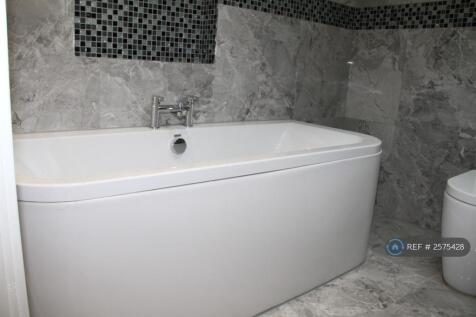 Master En-Suite