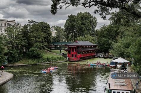 Regent&#39;s Canal Floating Resturant