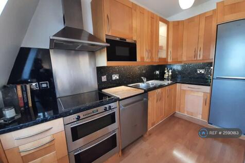 Kitchen  With Fully Integrated Appliances
