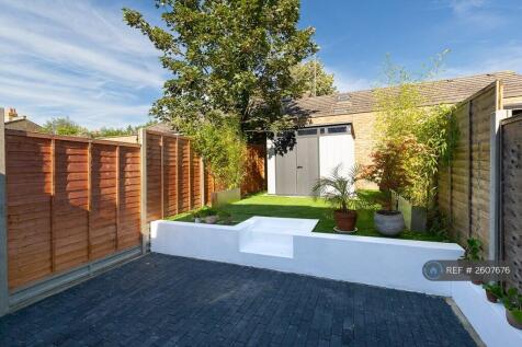 Shared Rear Garden