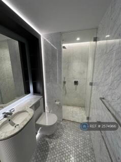 Principal Bedroom En-Suite Shower Room