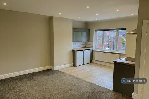 Kitchen / Living Room