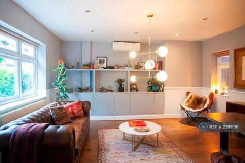 Flexible Reception Or Home Office